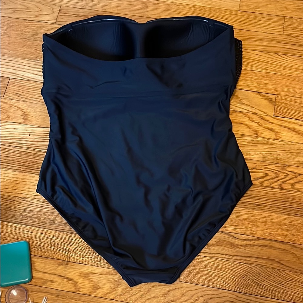 XL black swim one piece, with cute textured trim - Picture 6 of 10